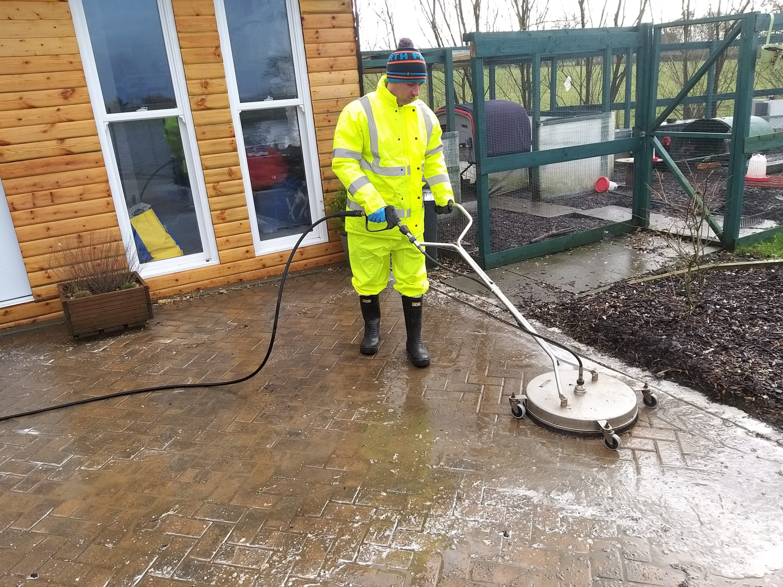 Driveway cleaning in Liverpool