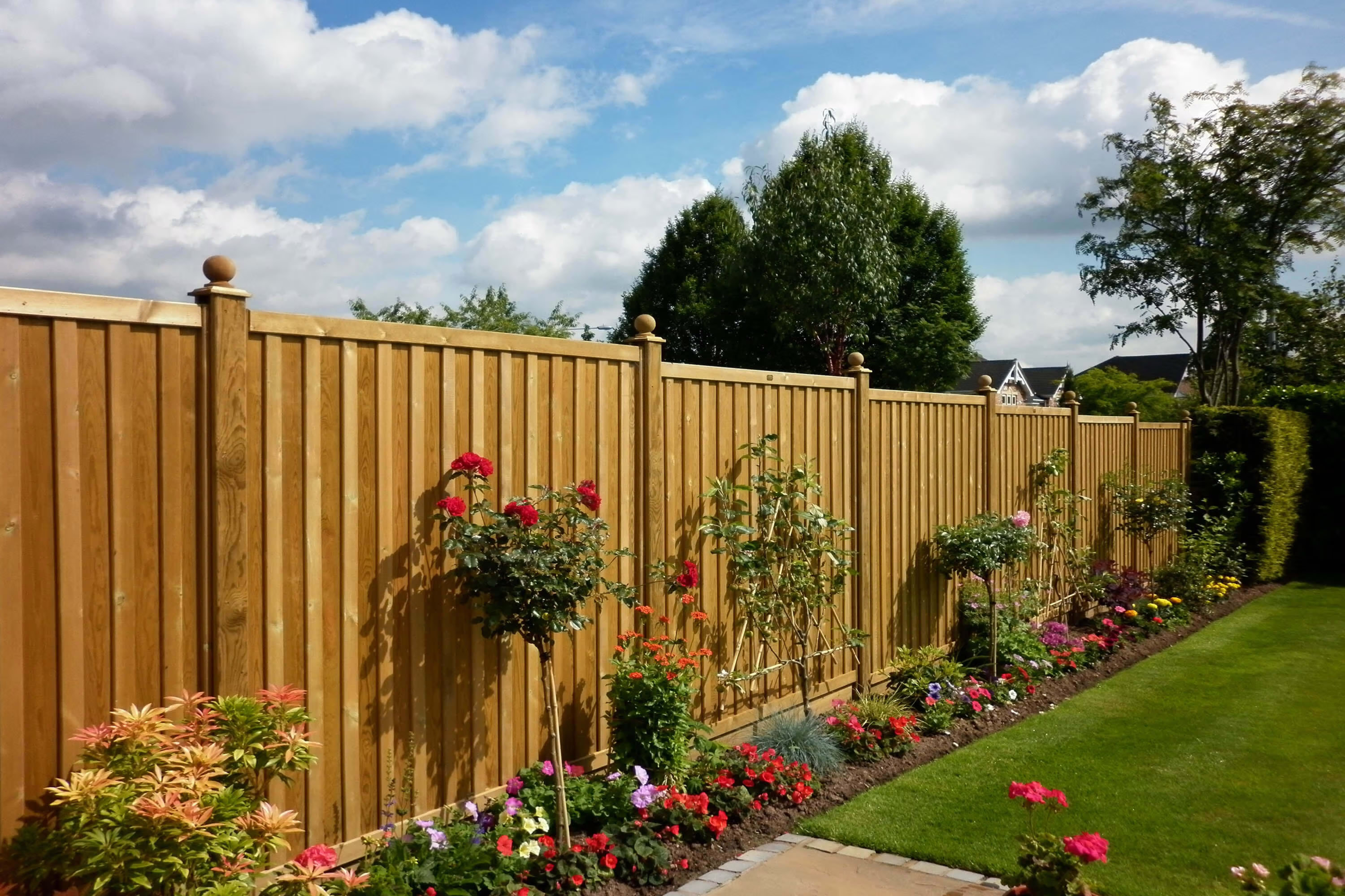 Garden fencing installation Liverpool