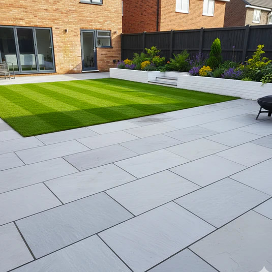 Modern porcelain patio area