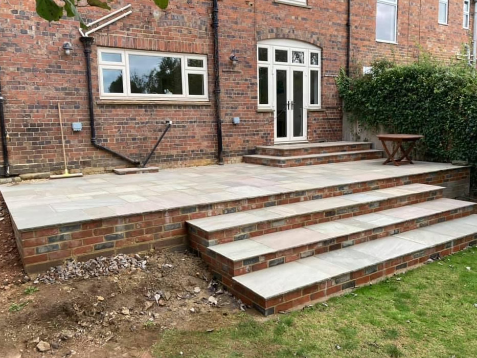 Garden walkway and access steps