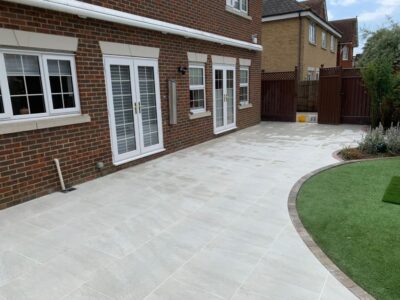 Modern porcelain patio
